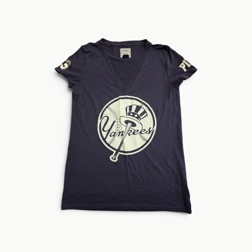 Victoria's Secret PINK MLB New York Yankees V-Neck T-Shirt Women’s Med